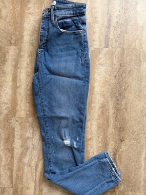 LOFT High-Rise Slim Straight Jeans in Medium Blue